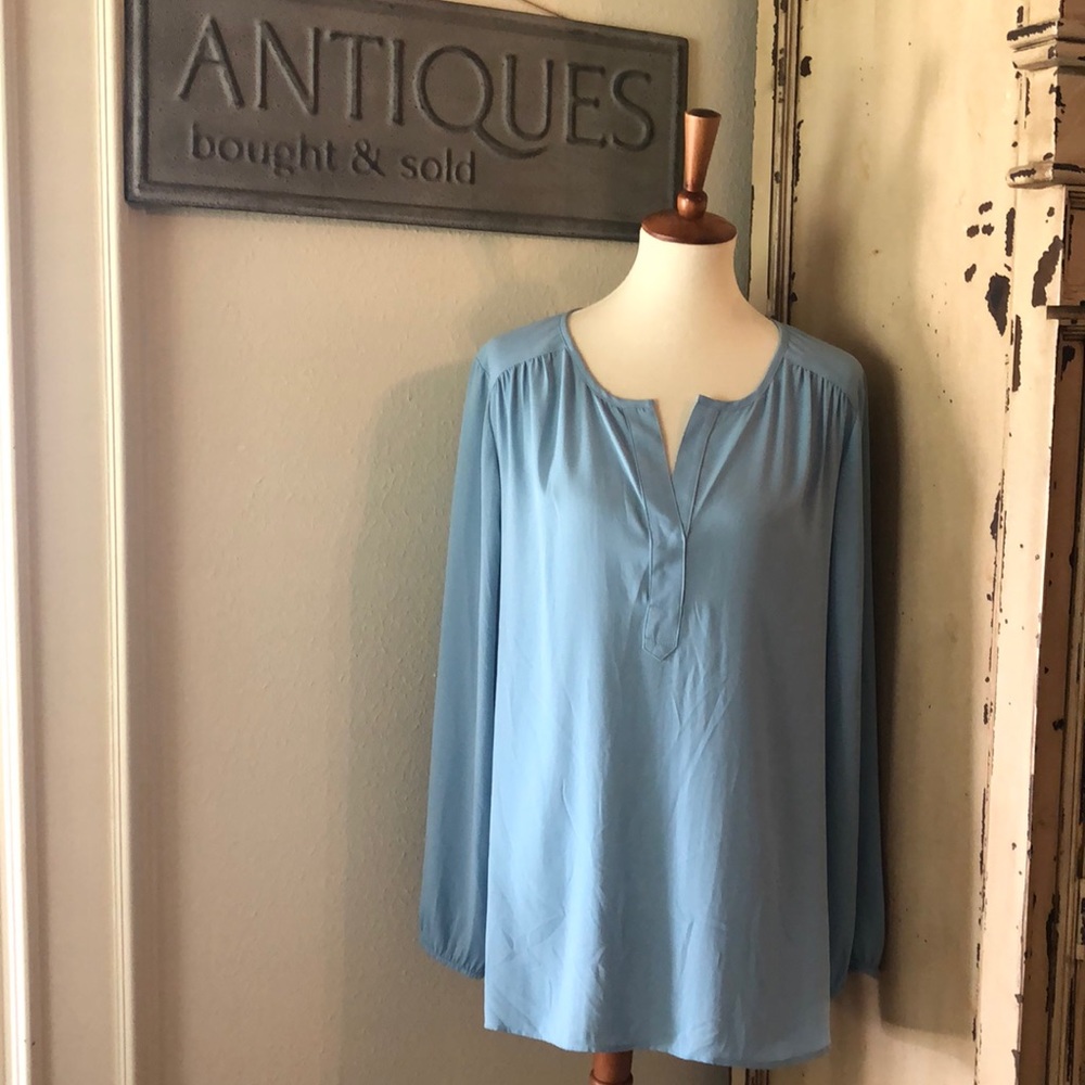 Karen Kane blue blouse. NWT! Size XL.